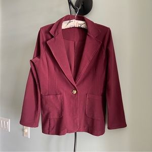 ECRU
BUTTON BLAZER/JACKET